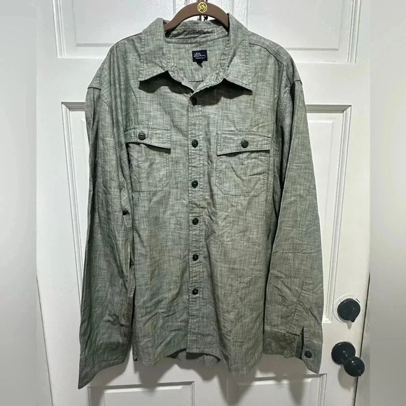 L.L. BEAN Men’s 100% Cotton Green button down shirt size XL - Picture 2 of 5